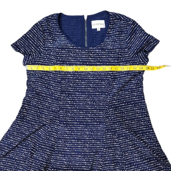 Olive + Oak Polka Dot Blue light sheer lined Dress Size M - Picture 3 of 6